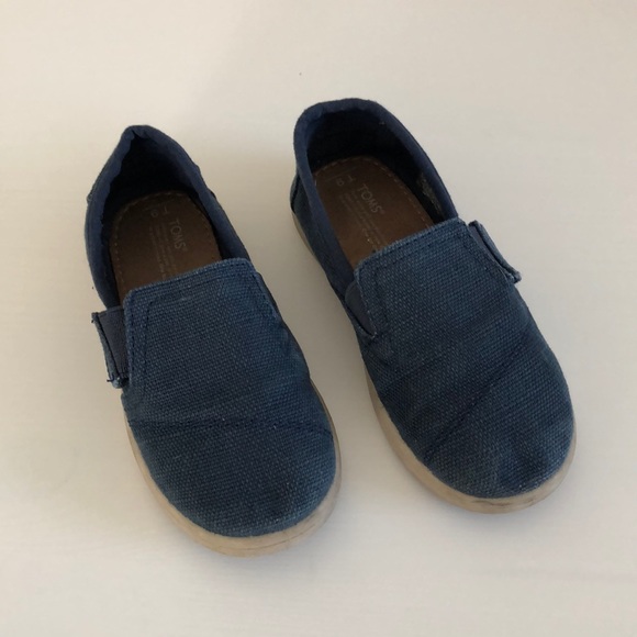Toms Other - TOMS Canvas Shoes